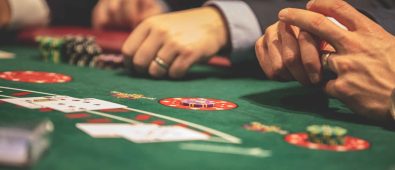 Social Gaming in Online Casinos
